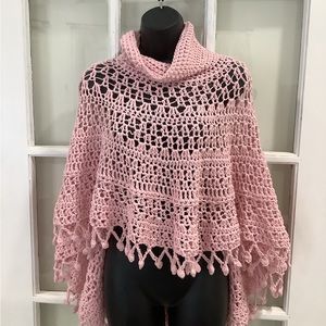 Ladies Beautiful pink crochet poncho.